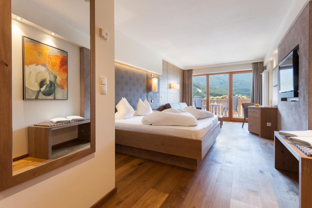 Hotel Waldhof 佩尔卡 外观 照片