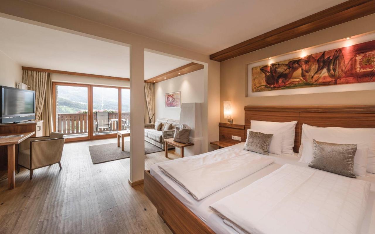 Hotel Waldhof 佩尔卡 外观 照片