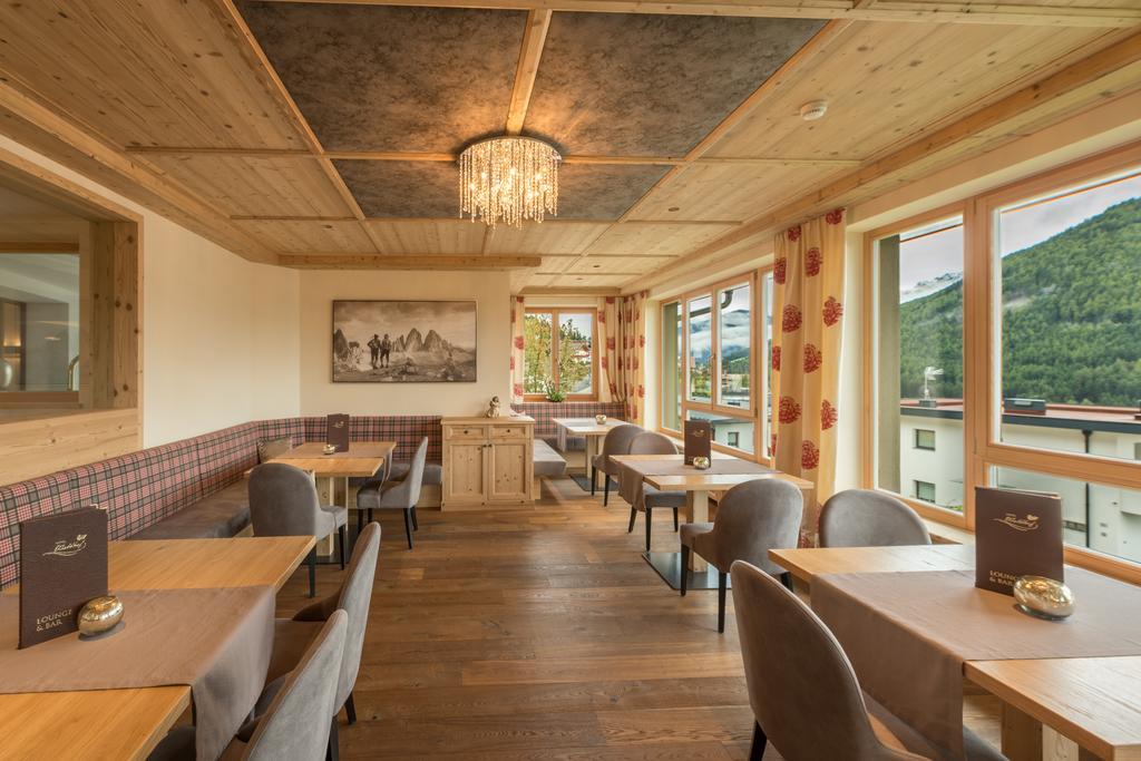Hotel Waldhof 佩尔卡 外观 照片